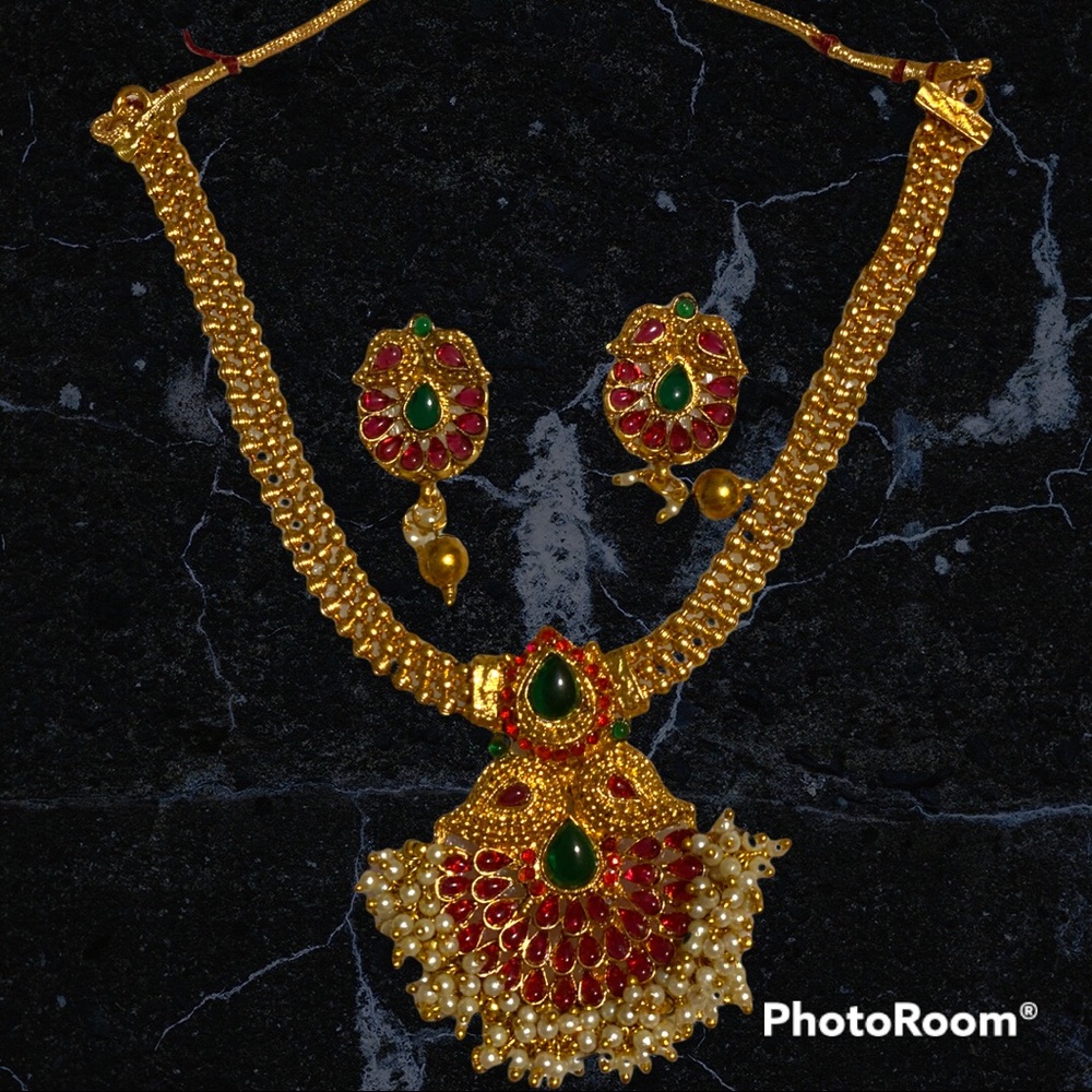 Multicolor Necklace Set - Picture 2 of 3